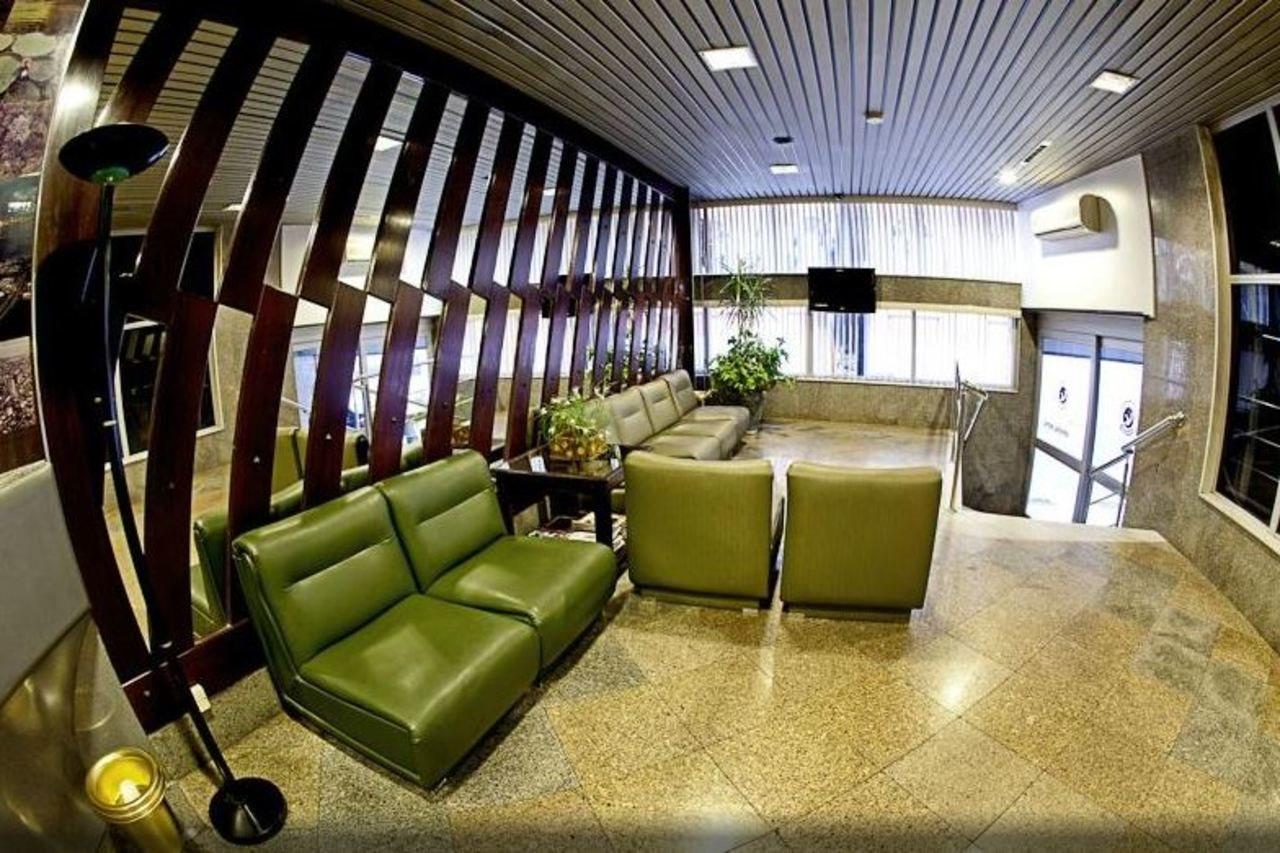 Krystal Hotel ماناوس المظهر الخارجي الصورة